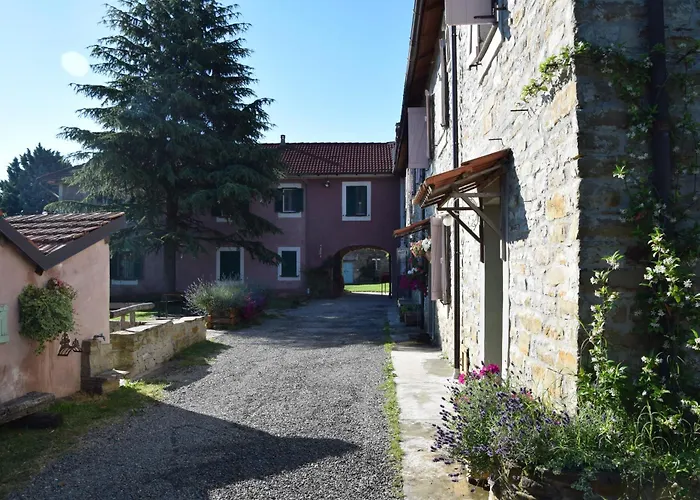 Tatil Evi La Cascina Langa *